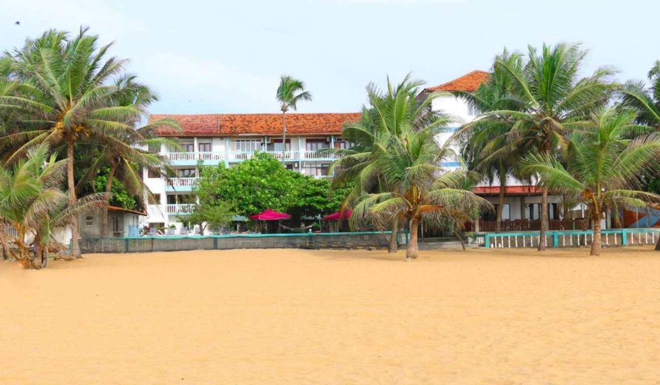 Topaz Beach Hotel 2*