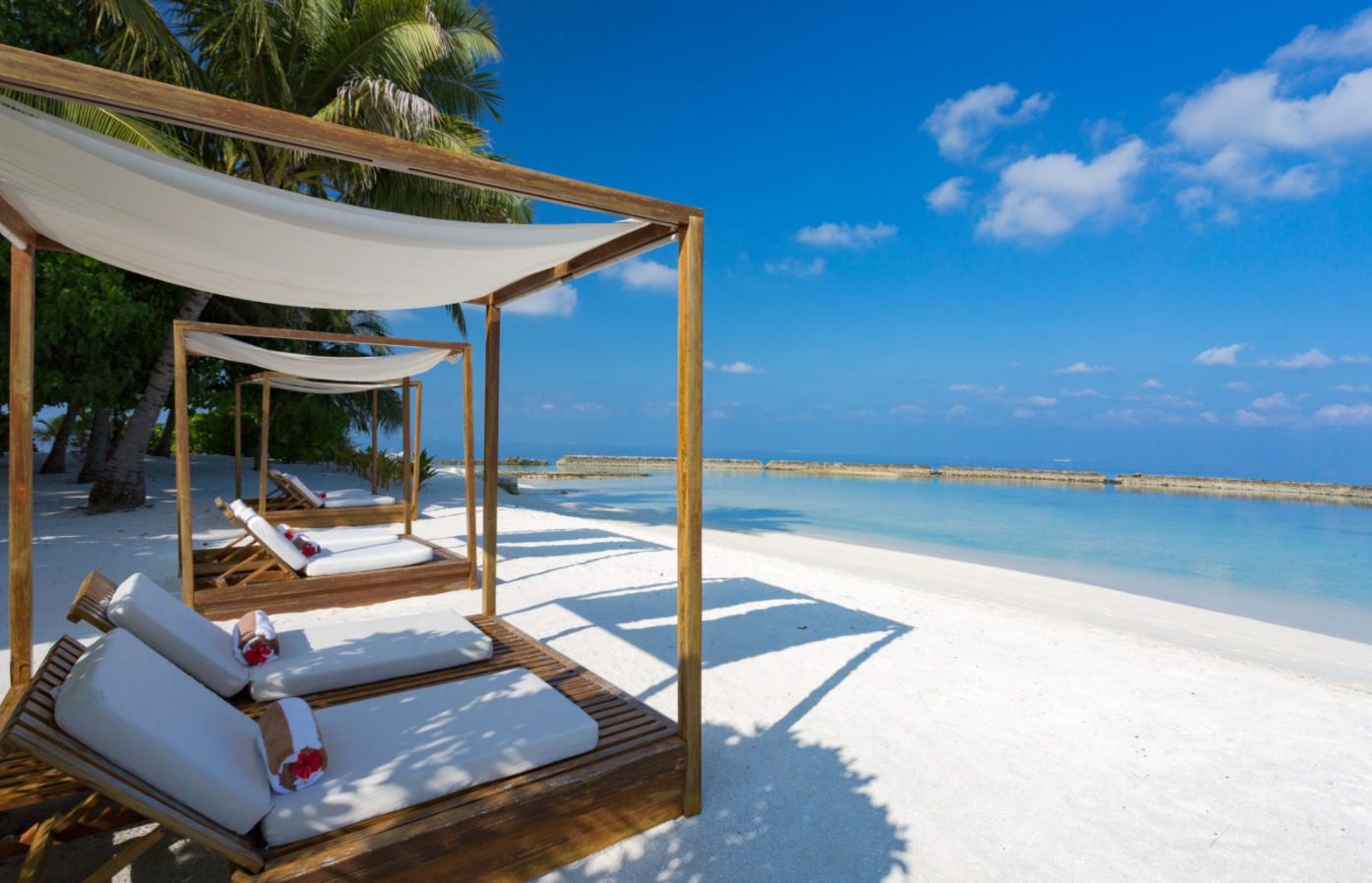 Lily Beach Resort Maldives 5*