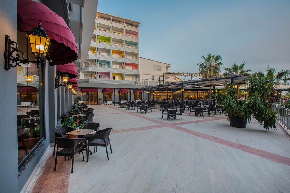 Meridia Beach Hotel 5*
