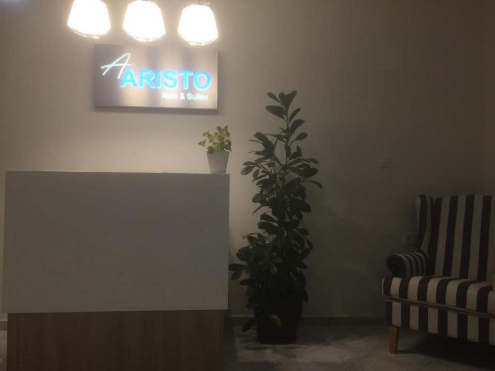 Aristo Apartments 3*