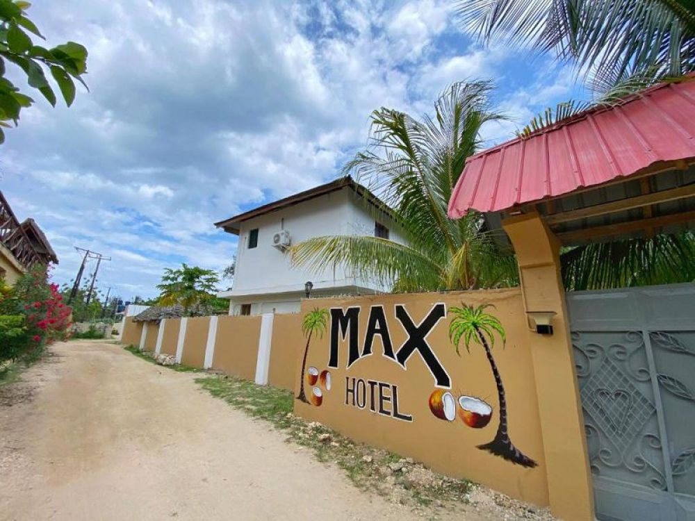 Max Hotel Nungwi 3*