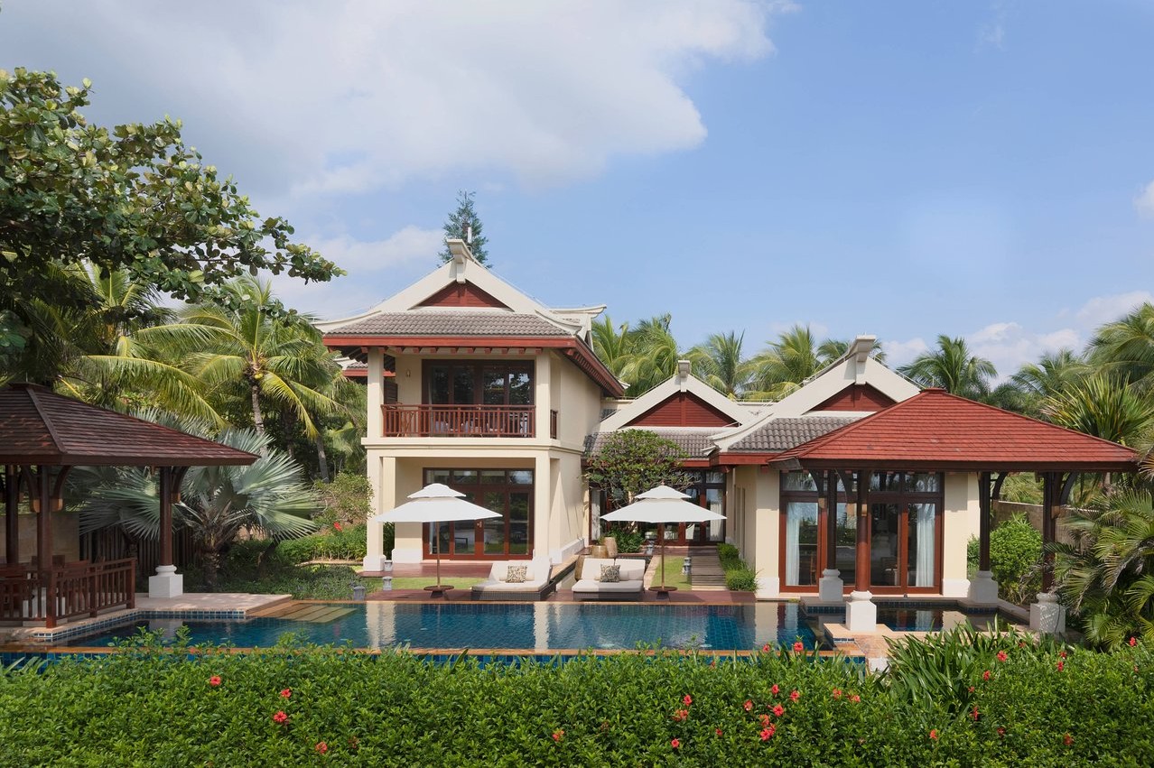 The Ritz-Carlton Sanya Yalong Bay 5*
