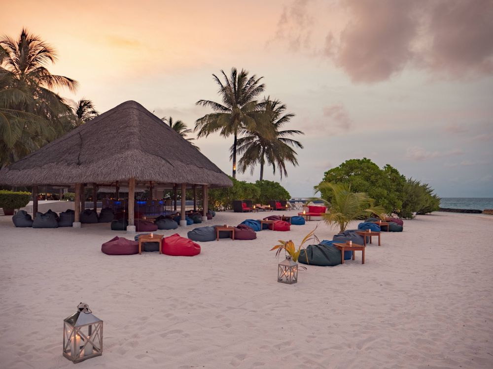 Kuramathi Maldives (ex. Kuramathi Island Resort) 4*