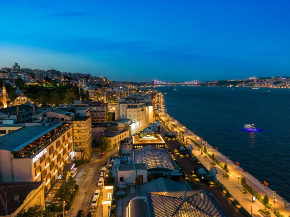 Novotel Istanbul Bosphorus Hotel 5*