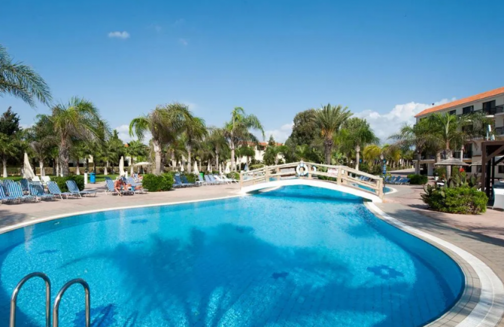 Nelia Sea Breeze 4*