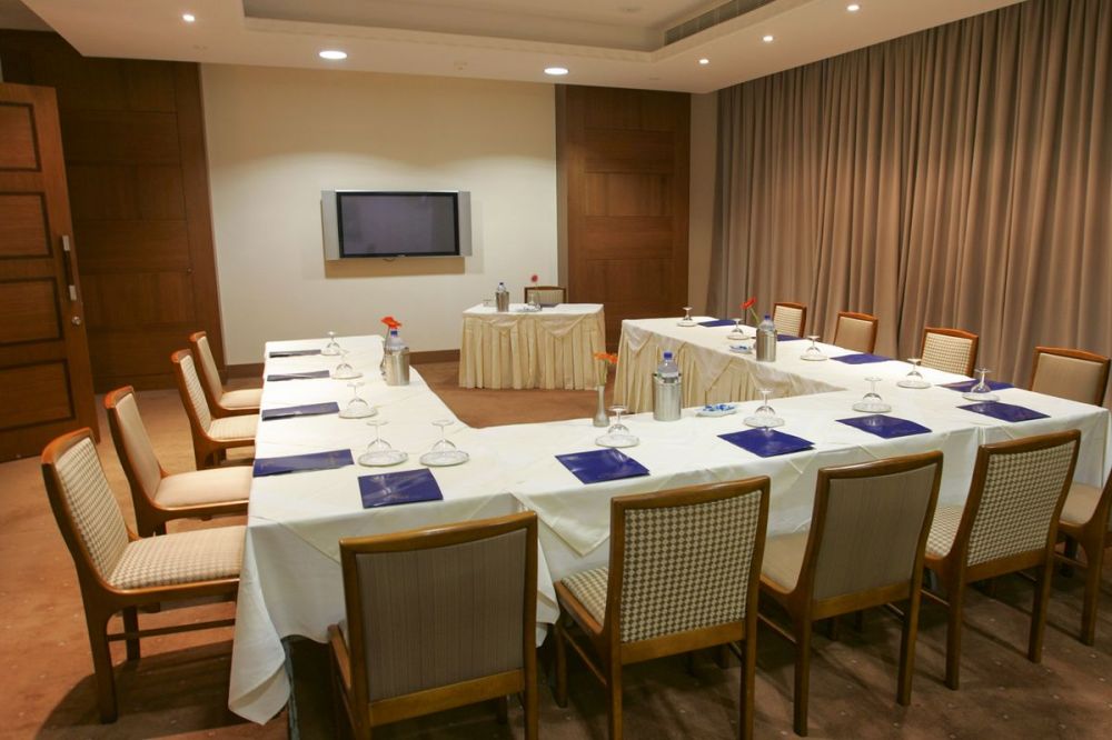 Ajax Hotel 4*