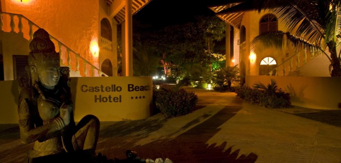 Castello Beach Hotel 4*