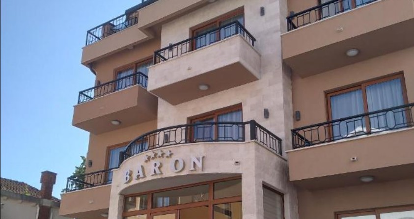 Baron Apartments 4*