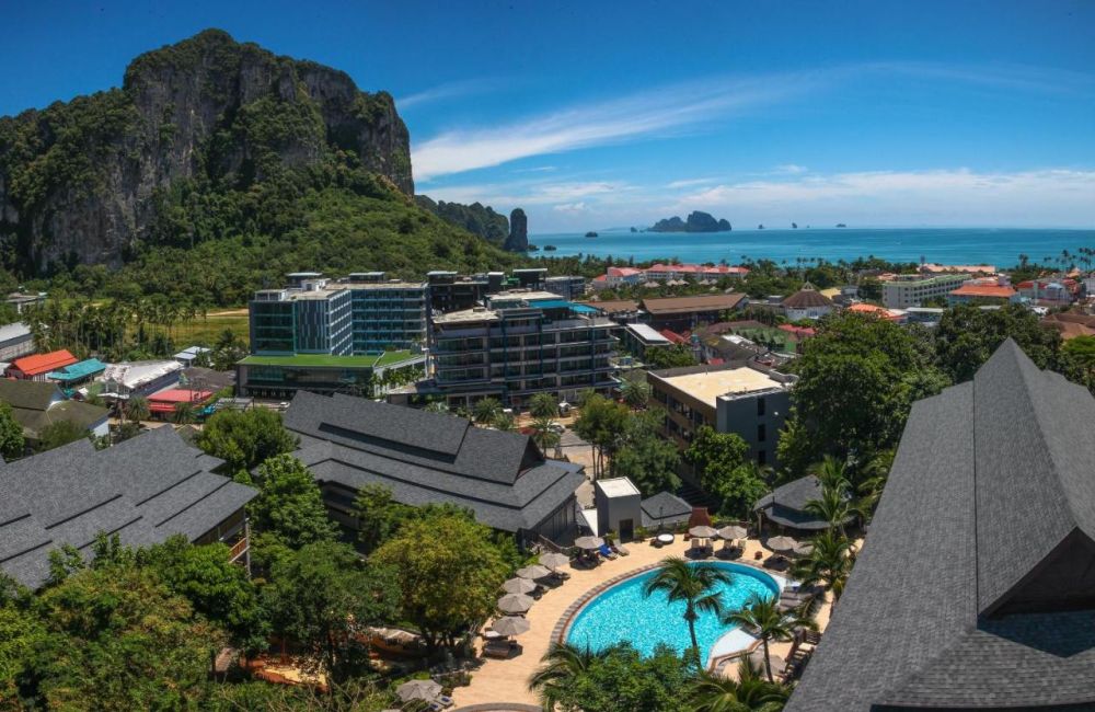 Holiday Inn Resort Krabi Ao Nang Beach (ex. Dusit D2) 4*