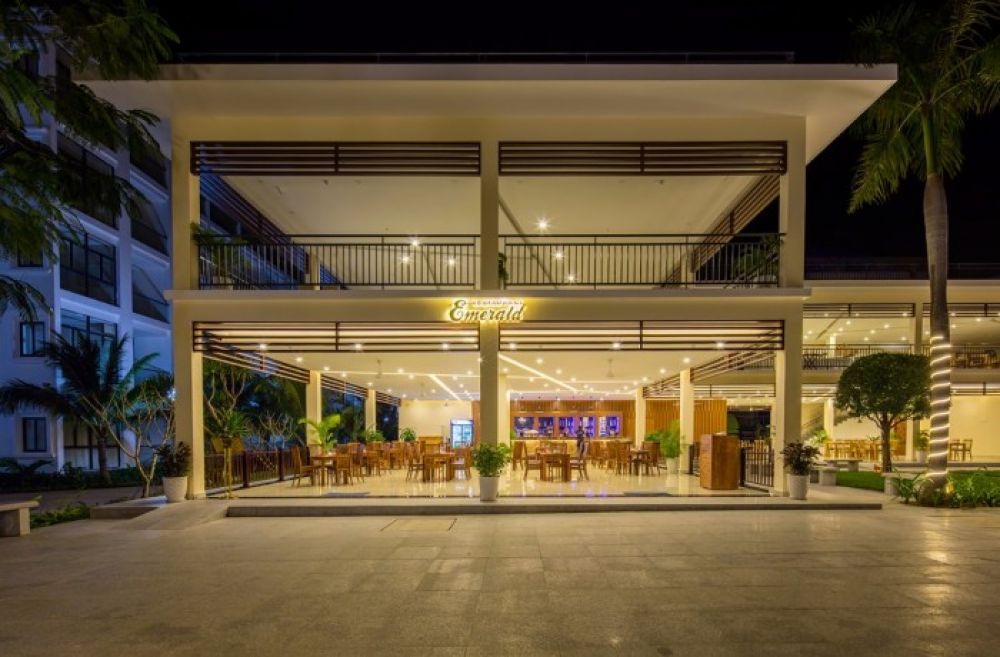 Diamond Bay Condotel Resort 5*