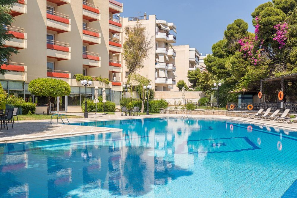 Oasis Hotel Apartments 4*