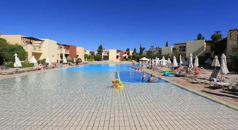 Electra Holiday Village 4*