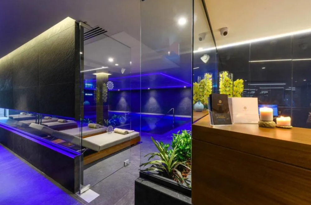 Ajax Hotel 4*