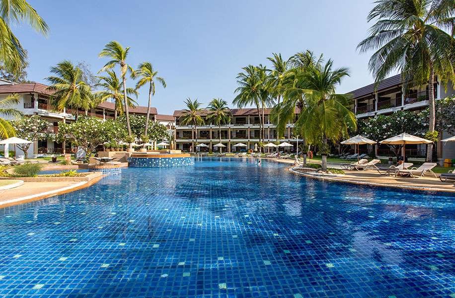 Kata Thani Phuket Beach Resort 5*