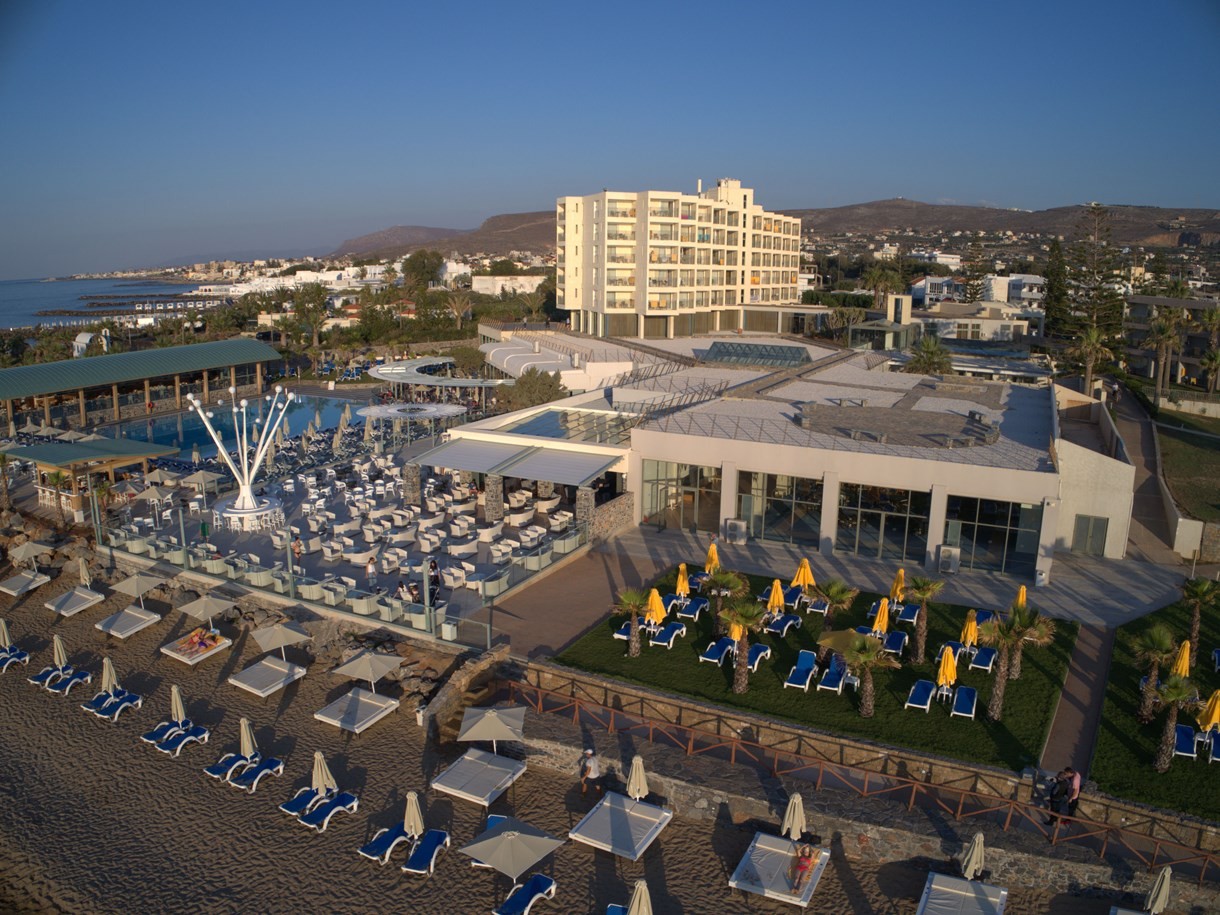 Arina Beach Hotel & Bungalows 4*
