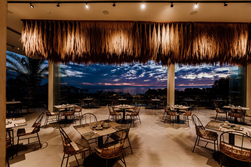 Cavo Zoe Seaside Hotel 4*