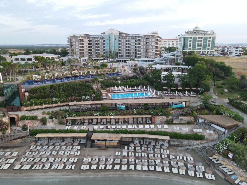 Laur Hotels Experience (Ex. Didim Beach Resort & Elegance) 5*
