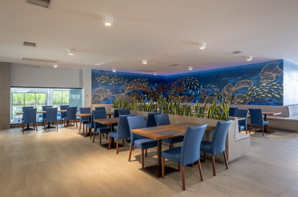 Seabed Grand Hotel Phuket 5*