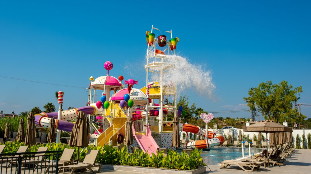 Raxeria Hotel 5*