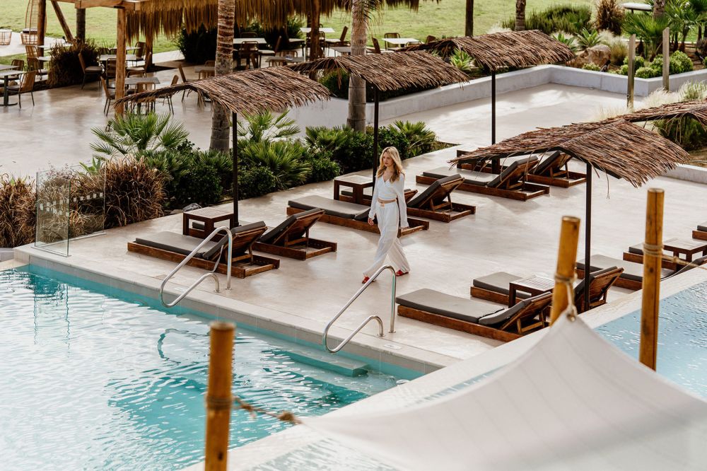 Cavo Zoe Seaside Hotel 4*