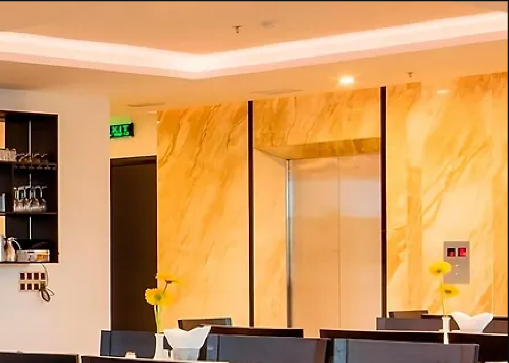 Meriton Nha Trang Hotel 4*