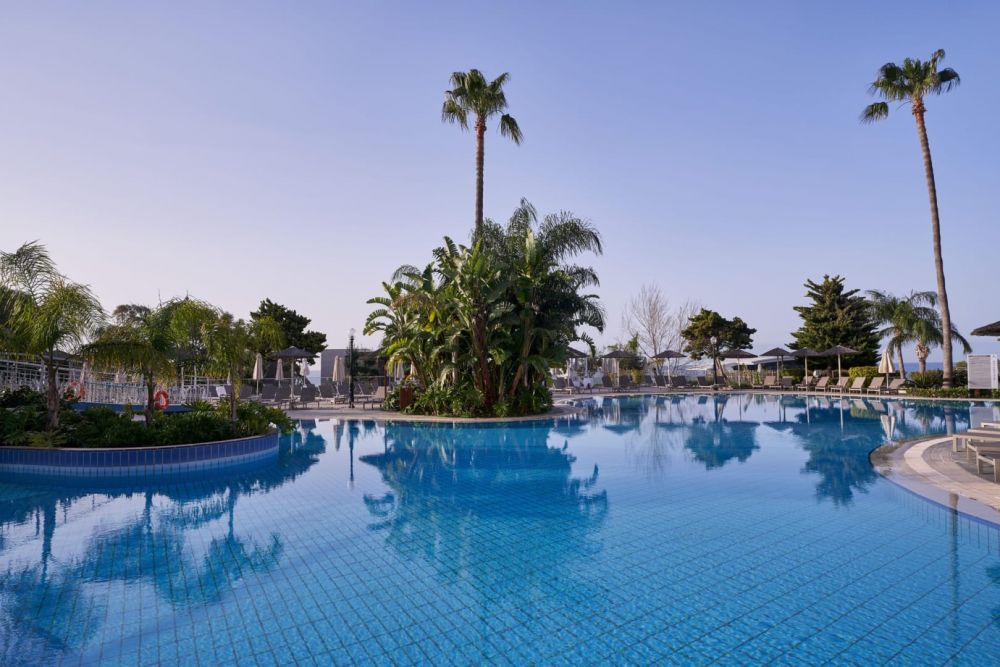 Atlantica Bay Hotel 4*