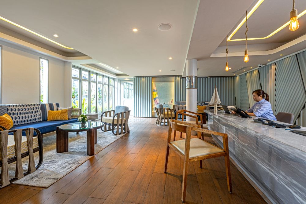 Boathouse 5*