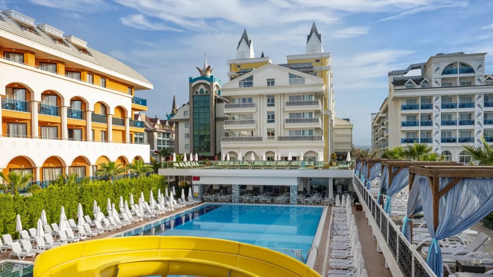 Dream World Resort & Spa 5*