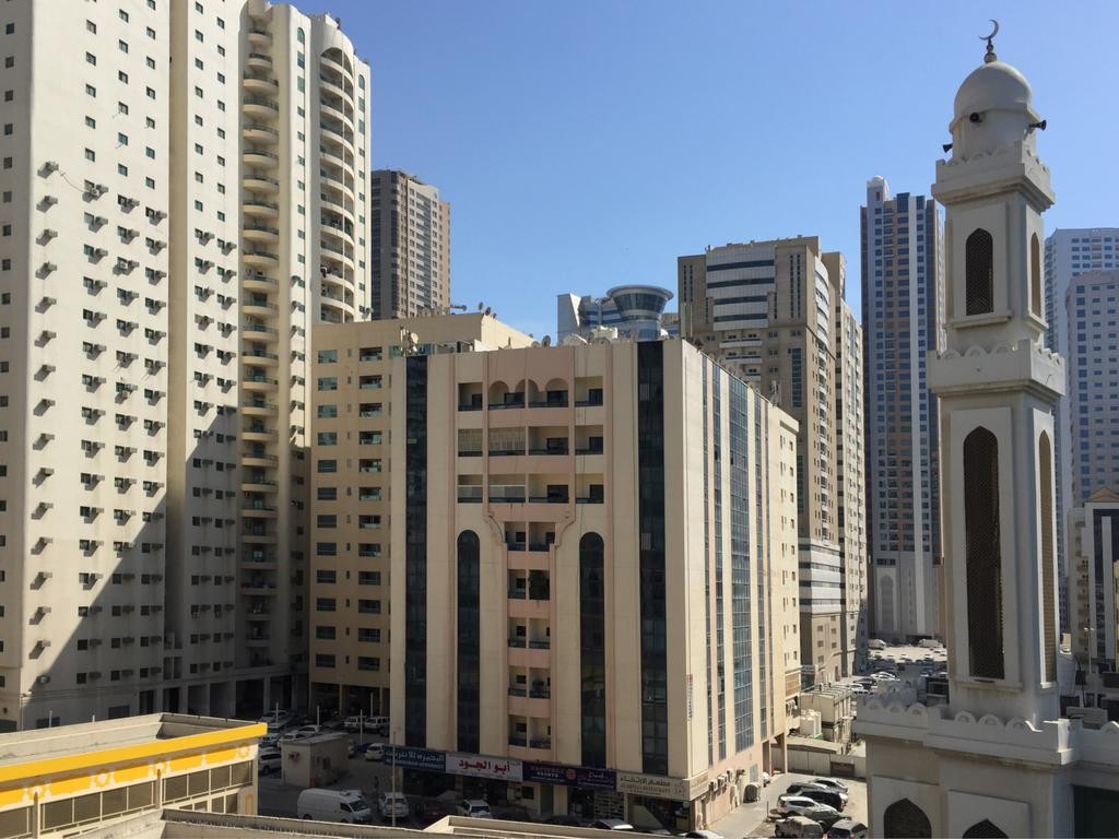 Hilton Sharjah (ex. Corniche Al Buhaira) 5*