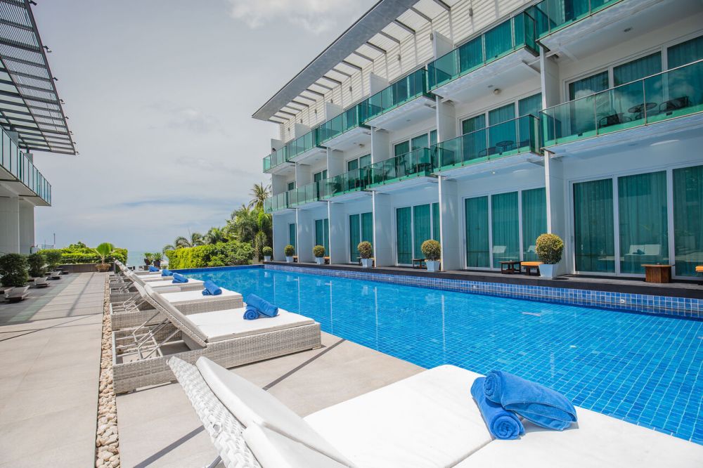 Қыз ішіне сәбіз салып қойды Қарт кісі емшегін емеді