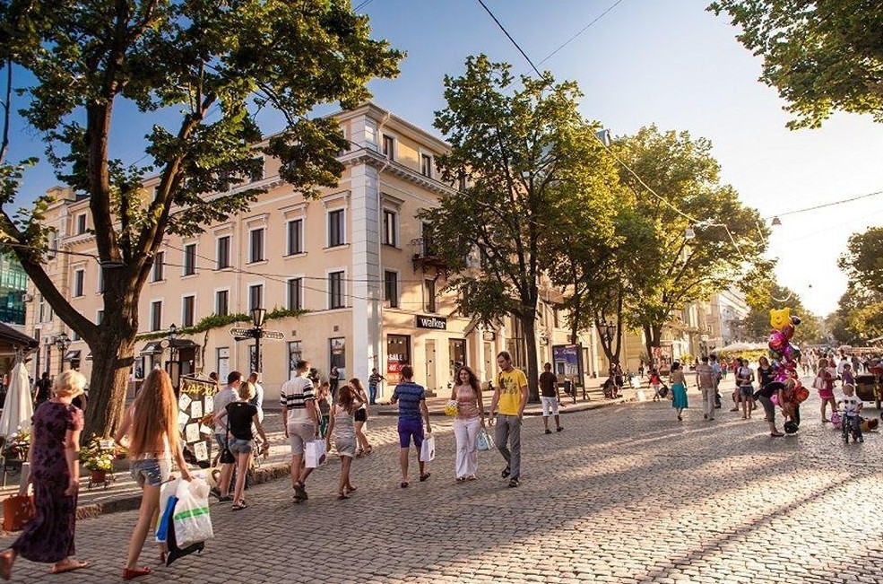 Города под одессой. Дерибасовская улица в Одессе. Дерибасовская улица (г. Одесса) Ukraine. Одесса центр города Дерибасовская. Одесса знаменитая улица Дерибасовская.