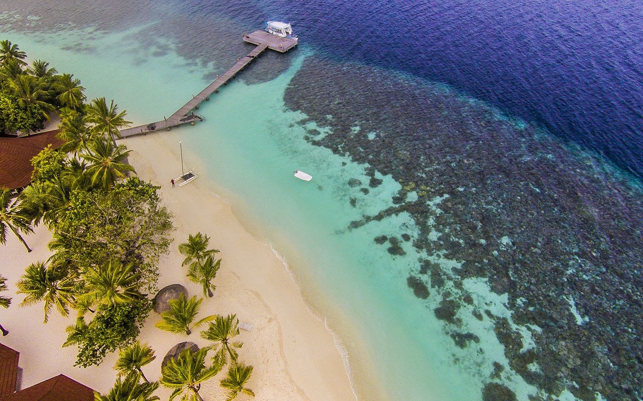 Lily Beach Maldives Dhoni