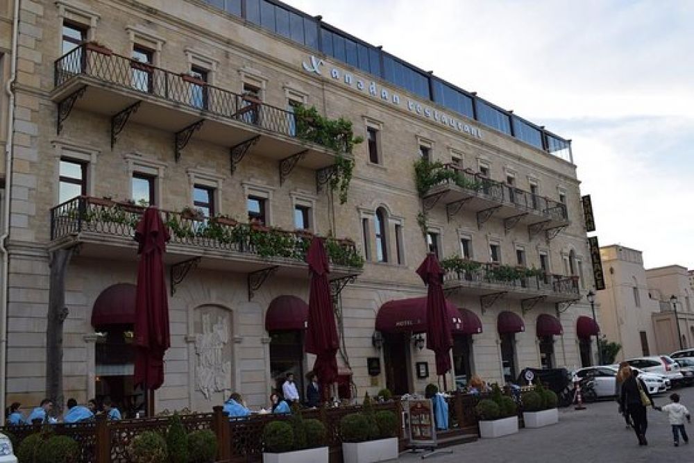 Лучшие отели азербайджана. Шах Палас отель Баку. Shah Palace Hotel Baku.