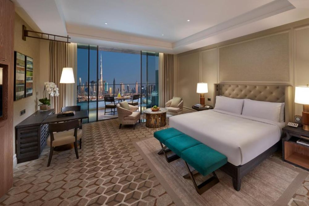 Deluxe Skyline View, Mandarin Oriental Jumeira Dubai 5*