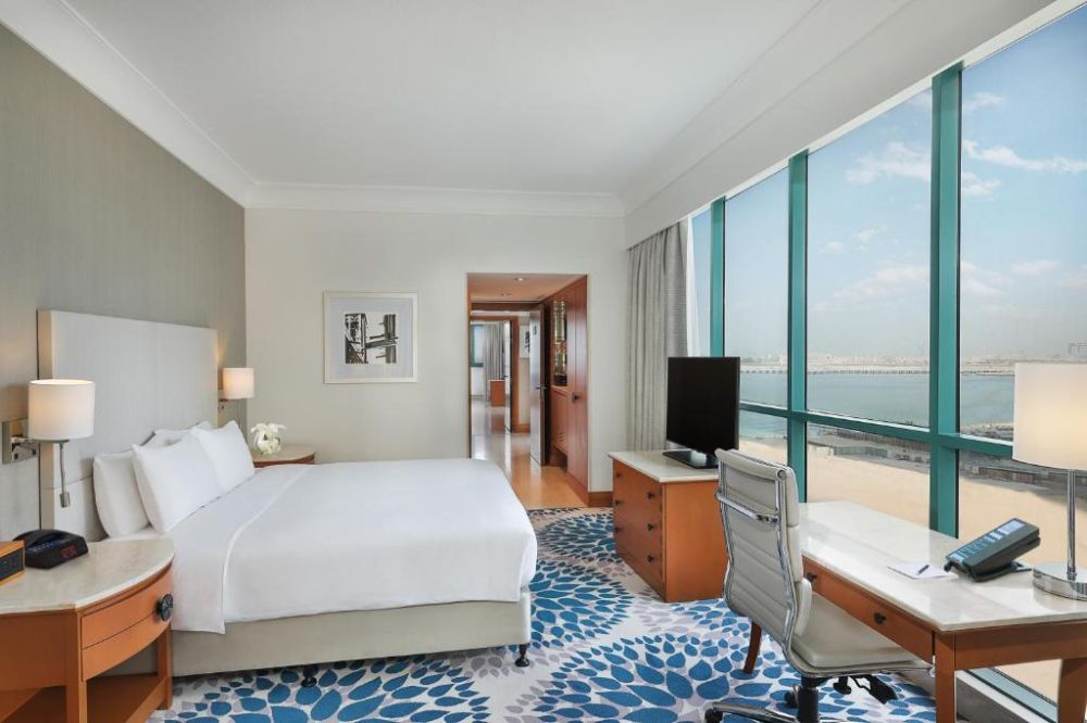 Executive Walk View/Sea View Room, Hilton Dubai Jumeirah Resort 5*