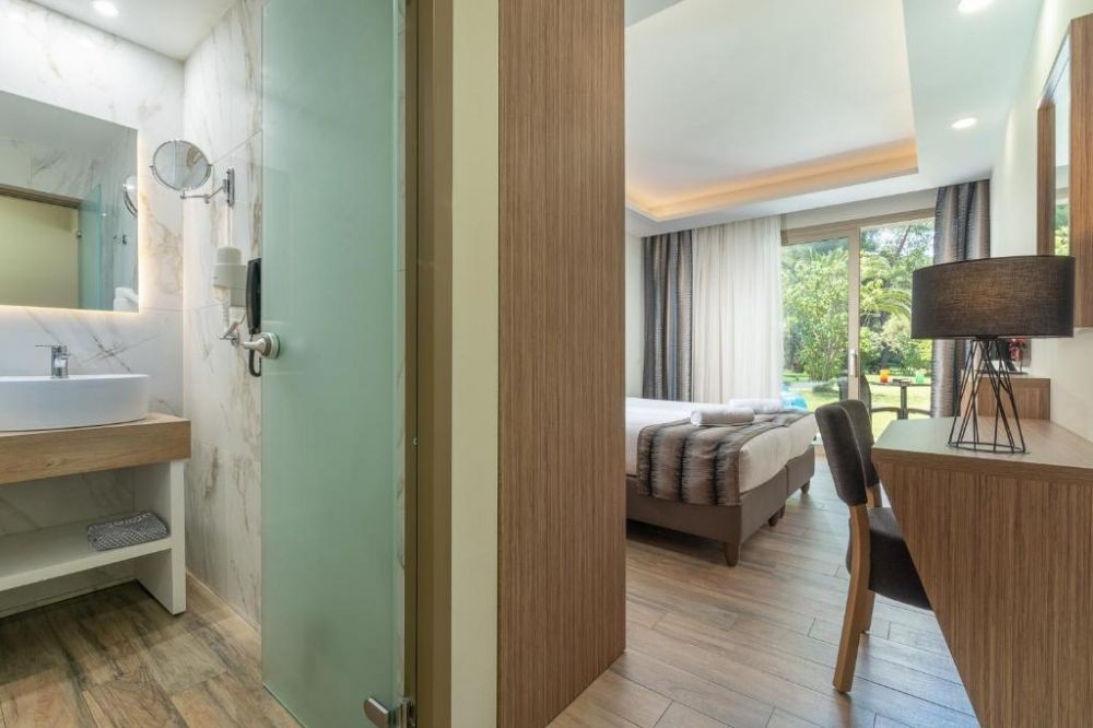 Superior Room, Poseidon Resort Hotel 4*