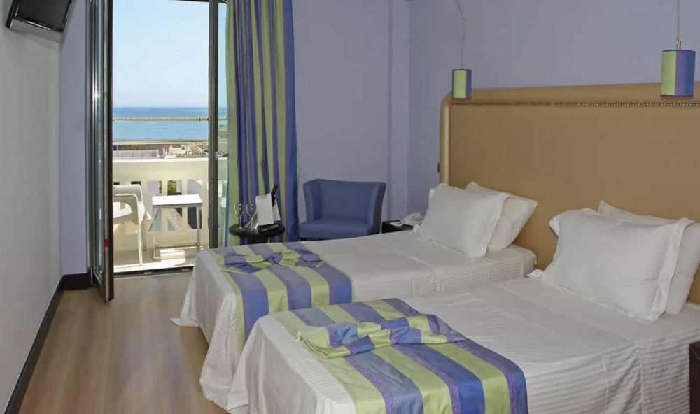 STANDARD DOUBLE OR TWIN ROOM SIDE SEA VIEW, Olympic Palladium Hotel 3*
