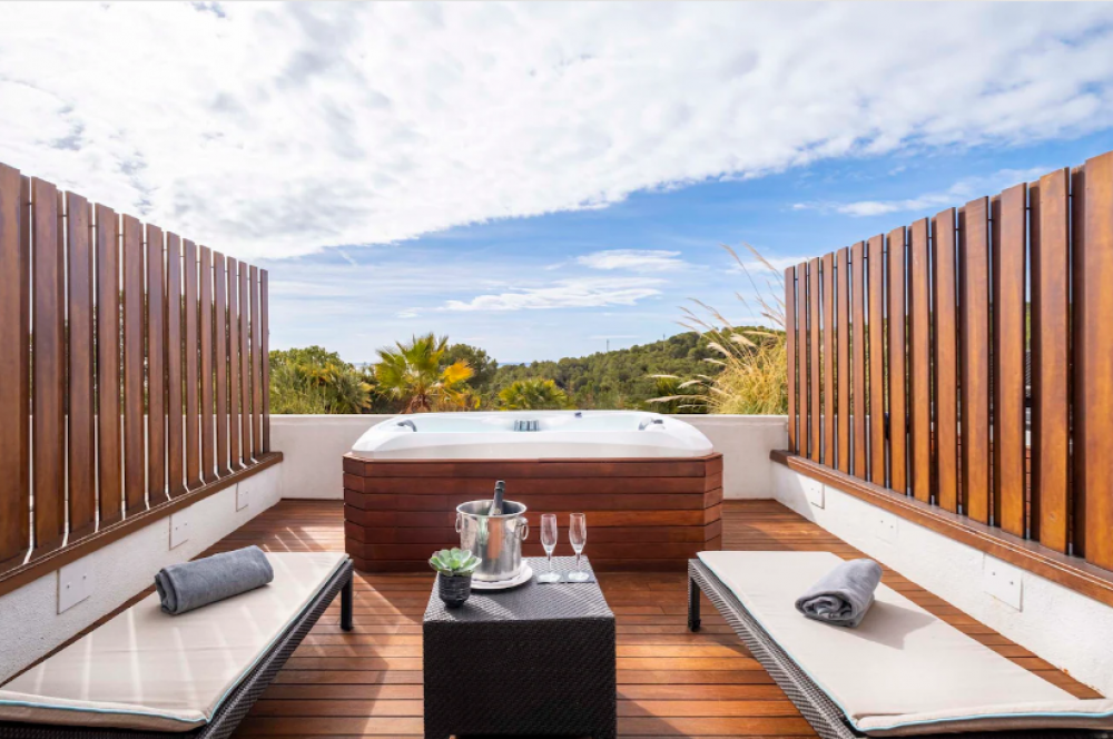 Deluxe Mediterrani Room & Hot Tub, Eurostars Sitges 5*