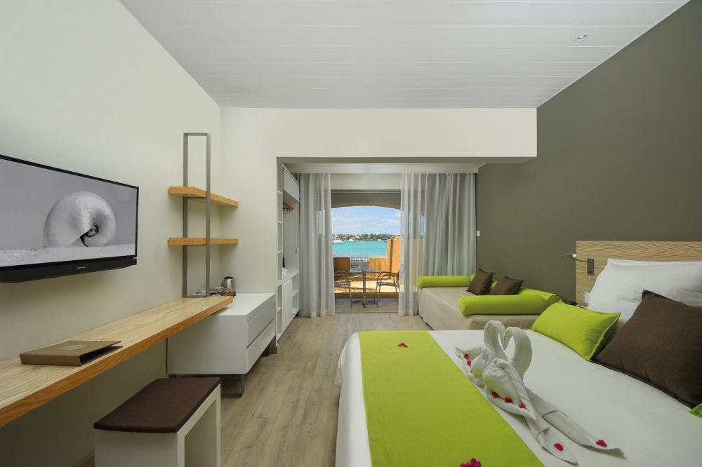 Superior Room/Beachfront, Mauricia Beachcomber Resort & SPA 4*