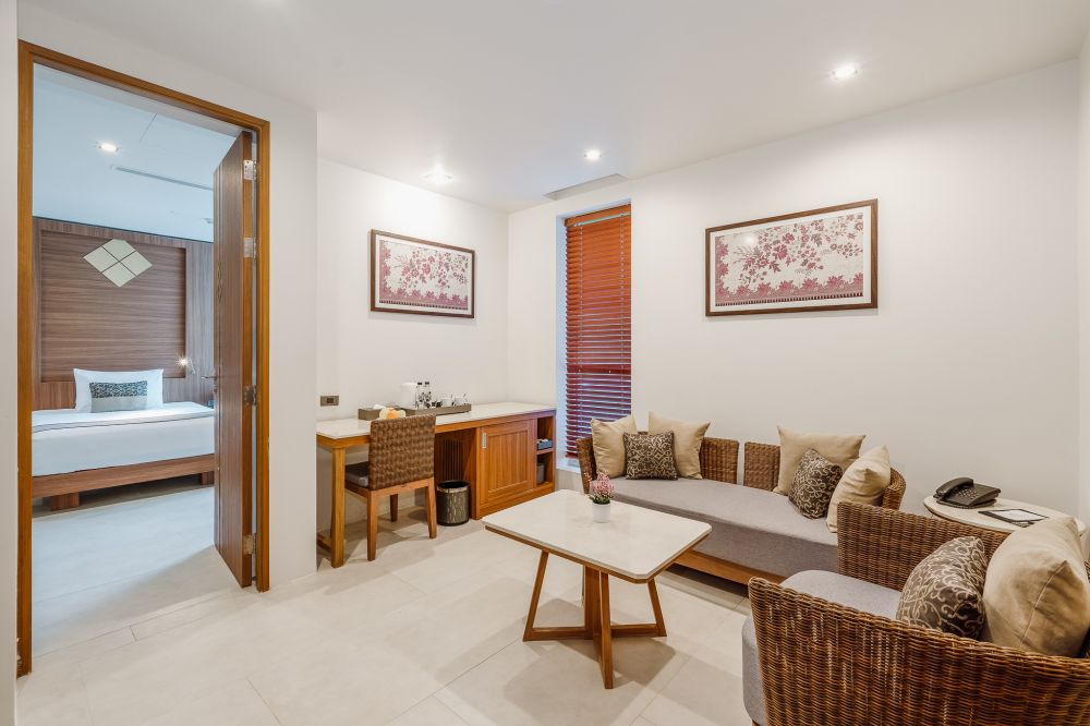 1-Bedroom Residence with/no Balcony Without Kitchen, Splash Beach Resort Maikhao Phuket 5*