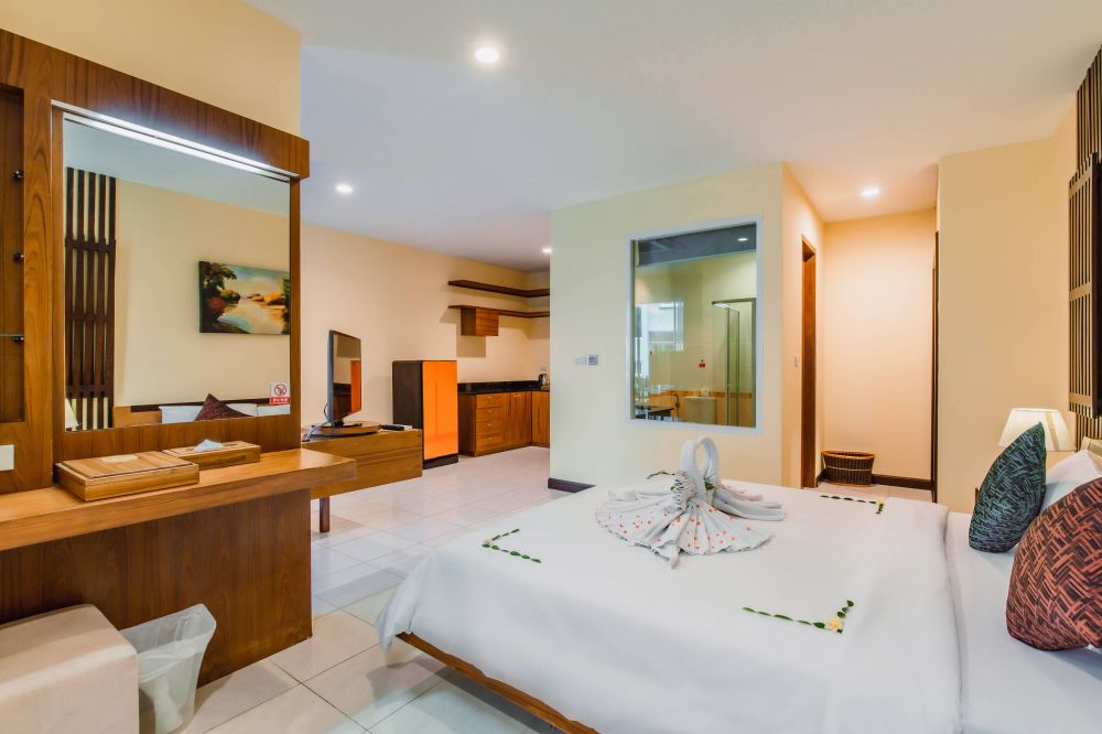 Classic Suite Pool Access, Elite Suites Hotel Patong (ex. Bauman Residence) 4*
