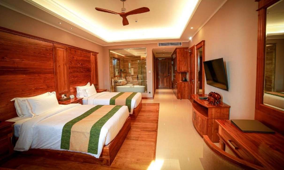 Superior/Deluxe Room, Araliya Beach Resort & Spa 5*