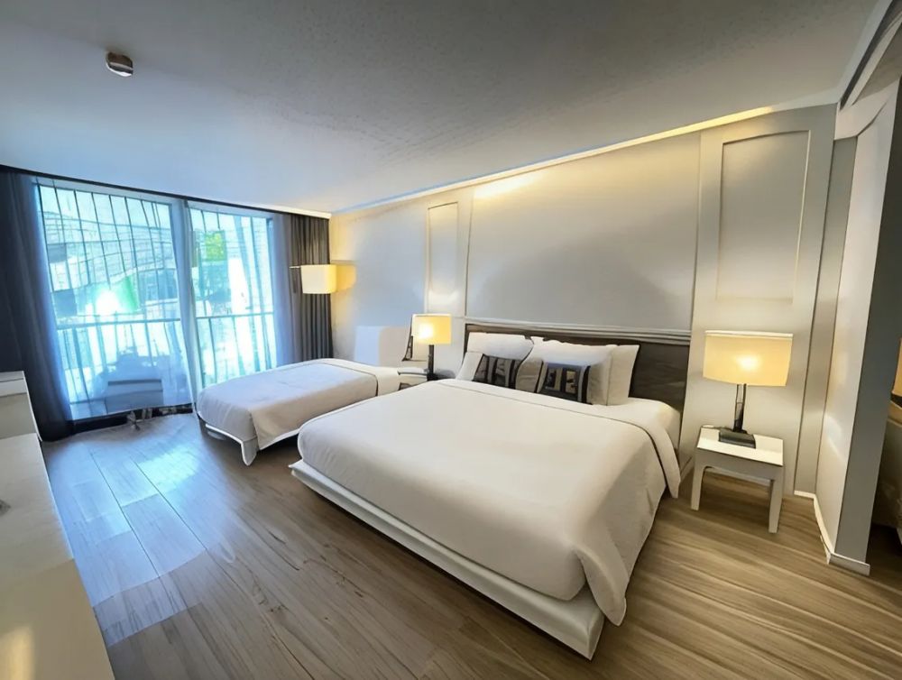 Daylight Triple, Nap Patong (ex. X2 Vibe Phuket Patong) 4*