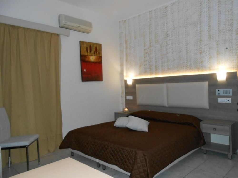 Standard Room, Voula Hotel 3*