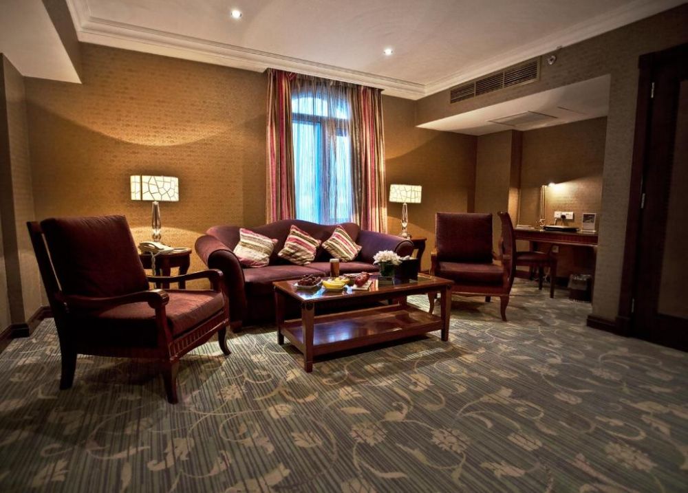 Junior Suite, Wyndham Grand Regency Hotel 5*