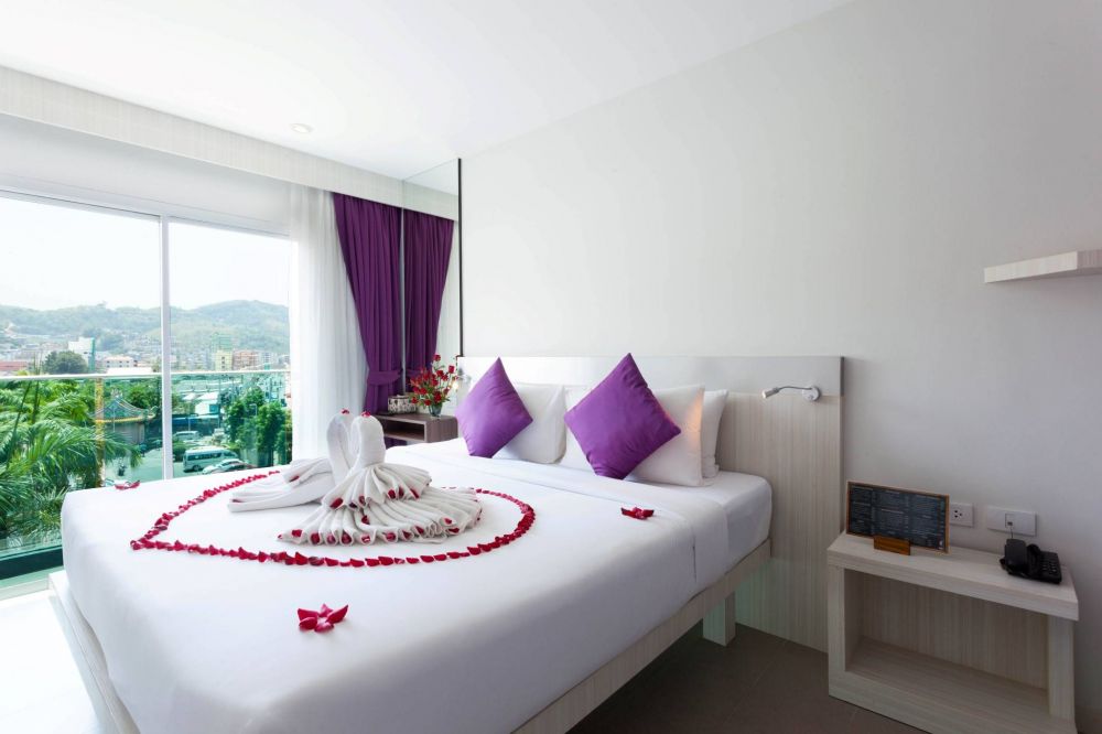 Deluxe, The Aim Patong Hotel 3*