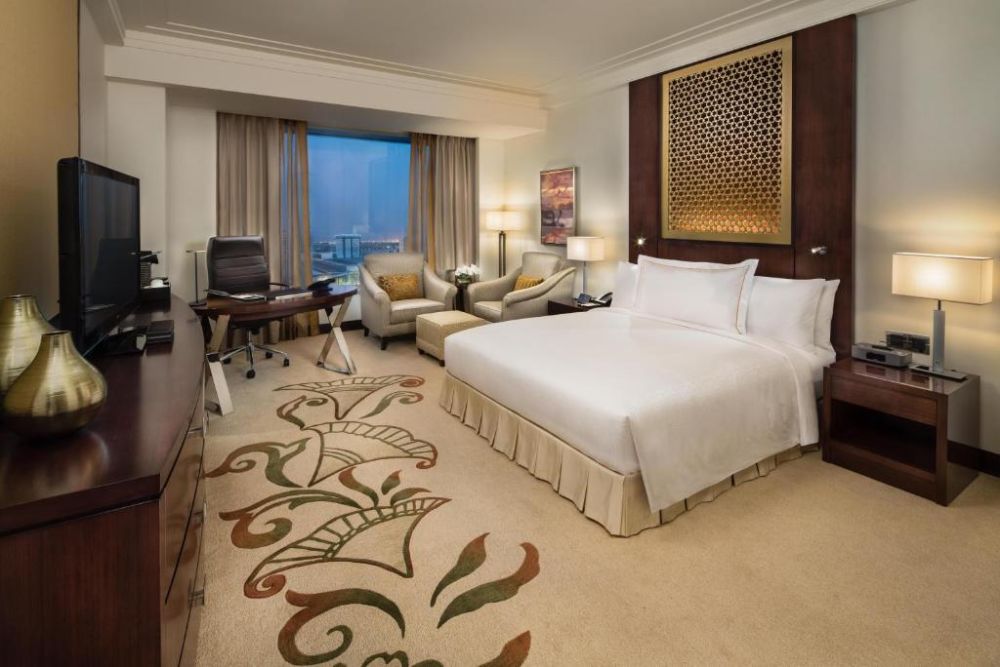 Deluxe Room Skyline View, Conrad Dubai 5*