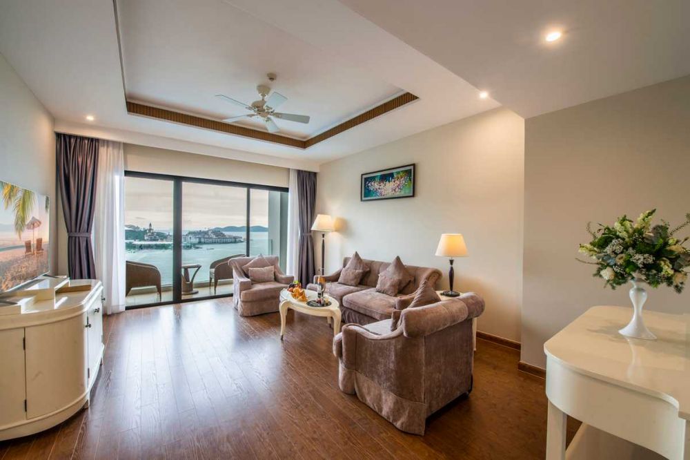 Executive Suite, Vinpearl Resort & Spa Nha Trang Bay 5*