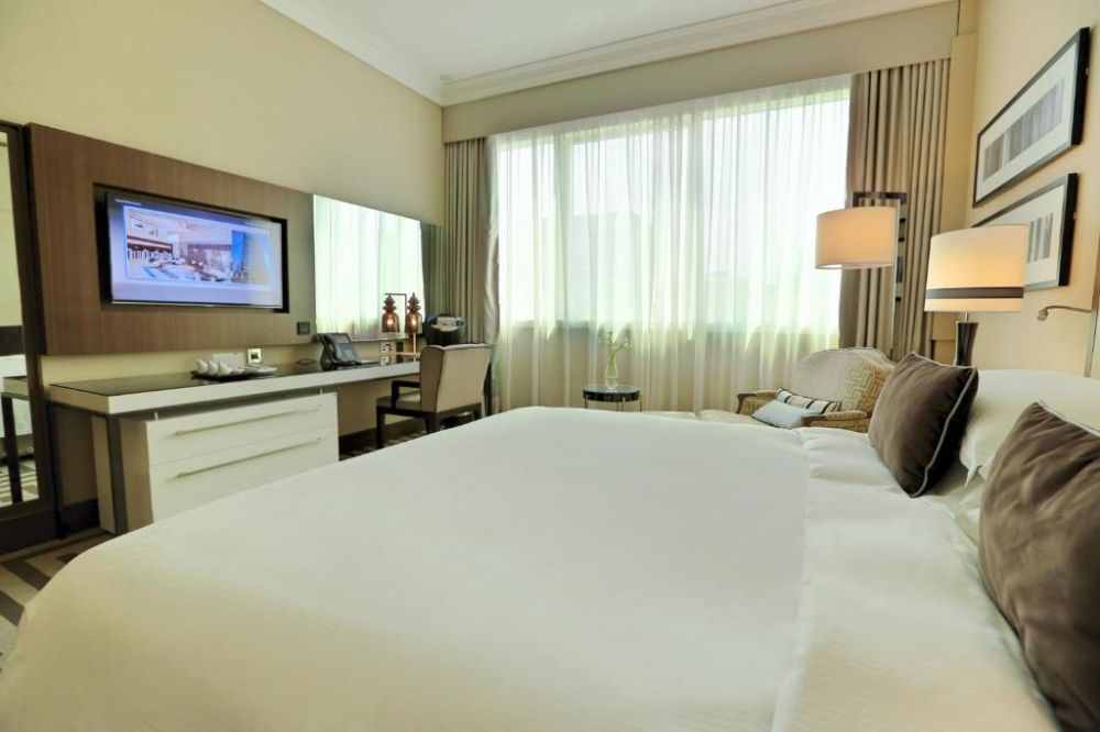 Guest Room, Al Maha Arjaan Abu Dhabi 4*