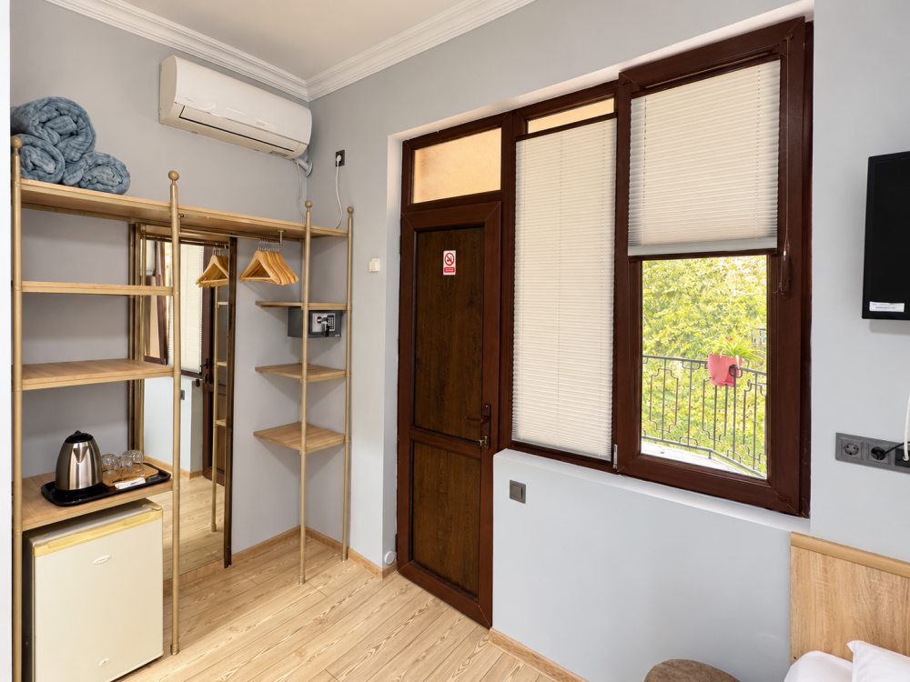 Standard, Chveni Ezo Boutique Hotel 4*